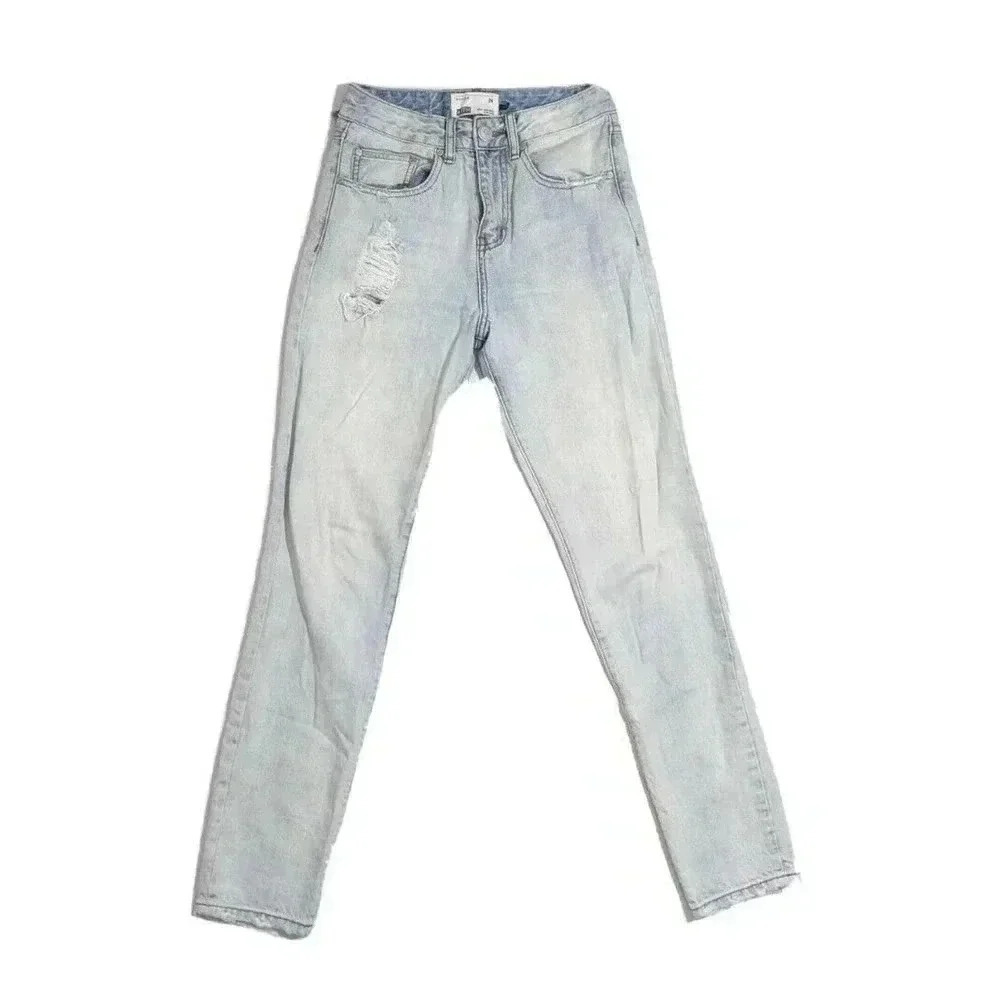 Kith Bella Jeans Size 24 Light Wash Distressed Holes Baggy Relaxed Holes Ripped